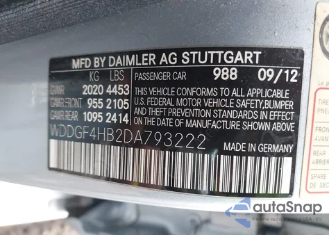 2013 Mercedes-Benz C 250 Sport z USA, uszkodzony, nr VIN WDDGF4HB2DA793222